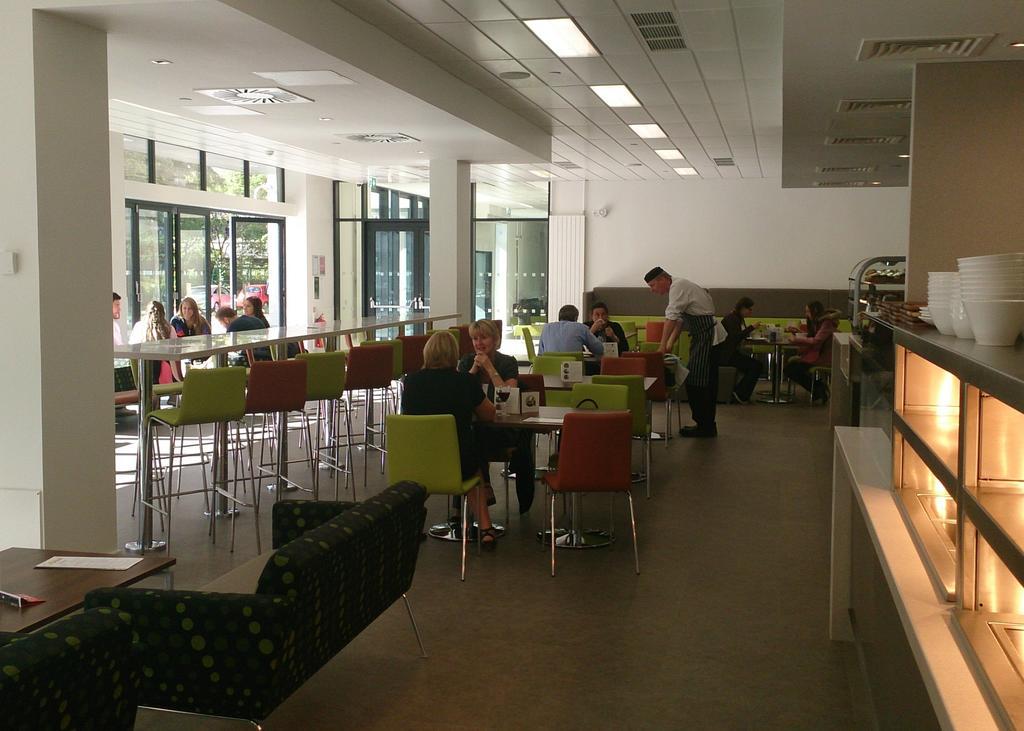 סטירלינג Willow Court מראה חיצוני תמונה